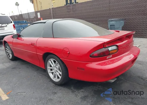 2002 Chevrolet Camaro Z28 из США, поврежденный, VIN 2G1FP22G022124937